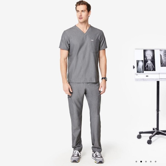 Figs Scrubs - Picture 7 of 10